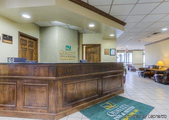 Econo Lodge Inn & Suites Norton Ngoại thất bức ảnh